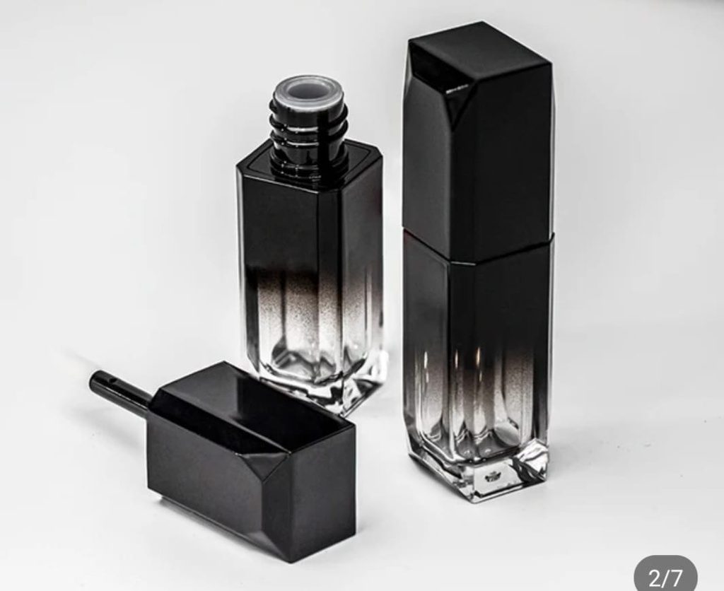 Lip Gloss Square Color Shaded Black from Top to Bottom and Black Cap 5 Ml
